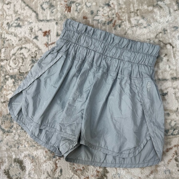 FP Movement by Free People Women's Gray Athletic Sport Shorts Size Small - Picture 4 of 7